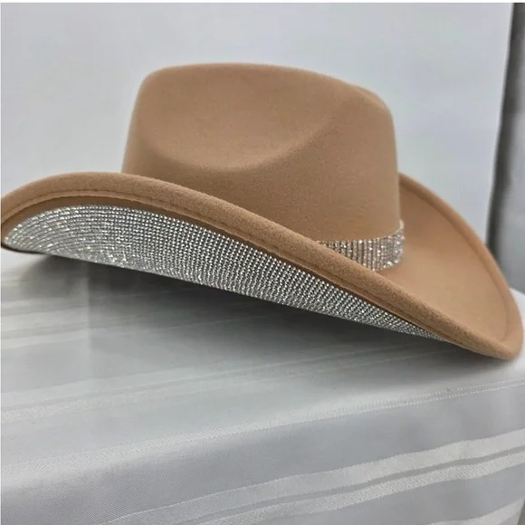 🆕 CC Beanie Sparkled Vegan Cowboy Hat with Rhinestone Accents. NWT!💥💥 - Picture 2 of 6